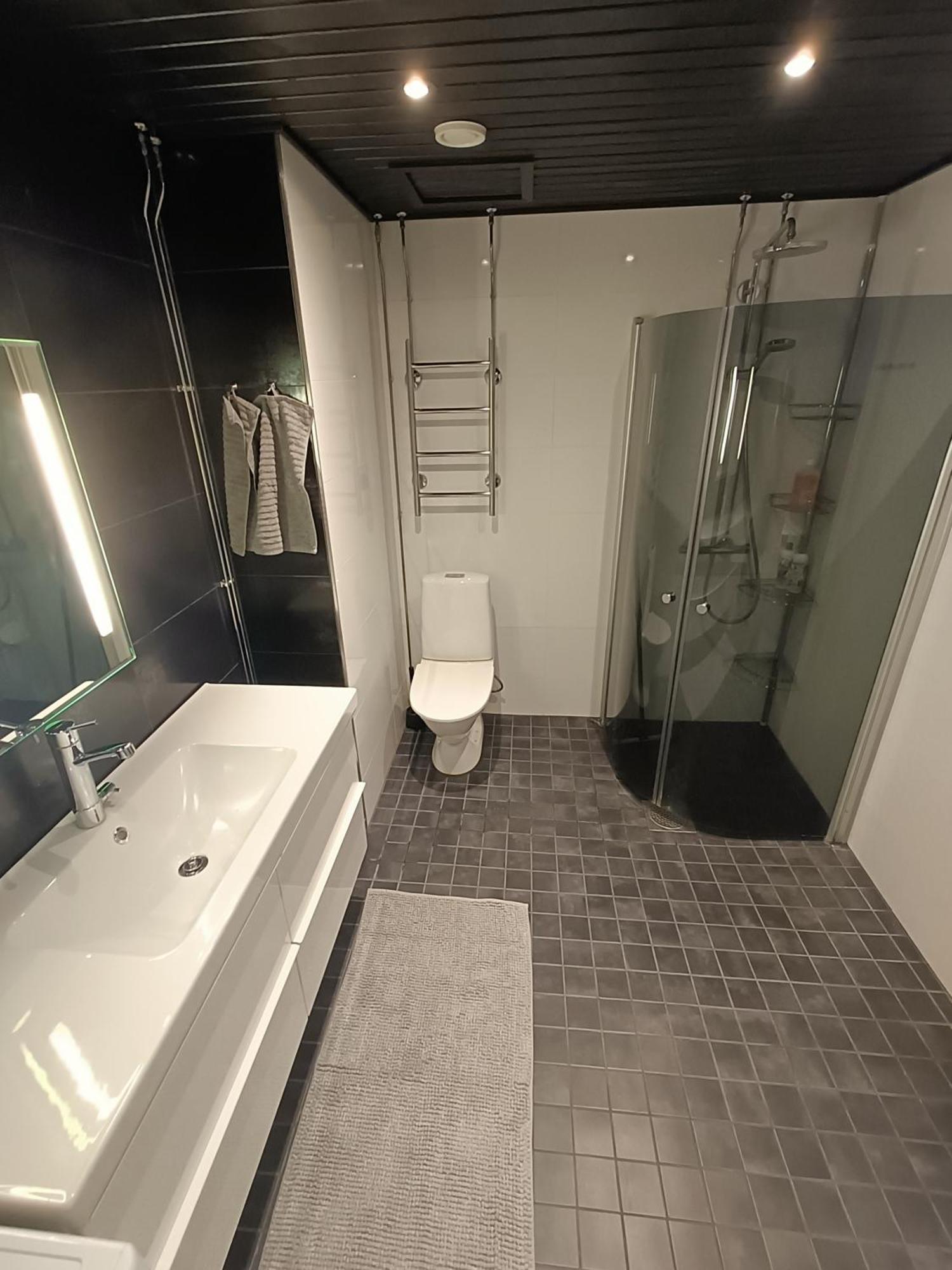 Big 88M2 Apartment In The Center Rovaniemi Ngoại thất bức ảnh