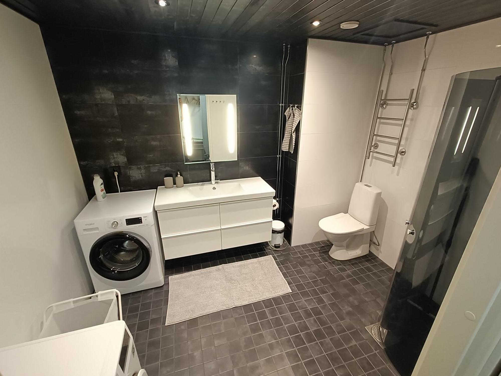 Big 88M2 Apartment In The Center Rovaniemi Ngoại thất bức ảnh