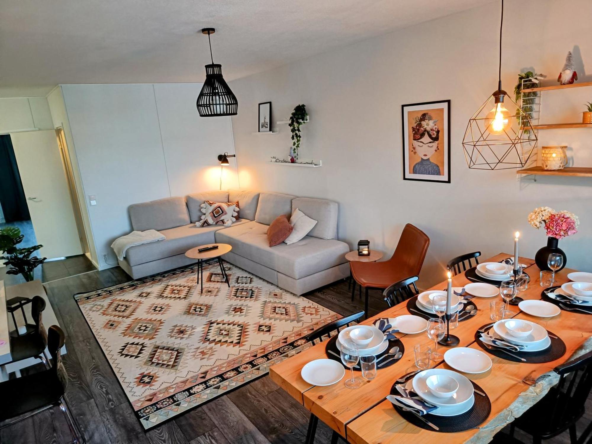 Big 88M2 Apartment In The Center Rovaniemi Ngoại thất bức ảnh